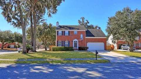1 OLD FORT WAY 42