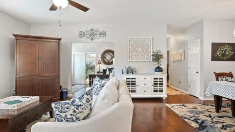 102 Regency 05.1