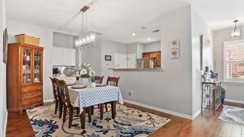 102 Regency 08