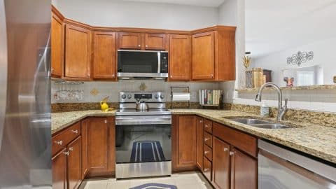 102 Regency 11