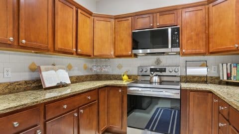 102 Regency 12