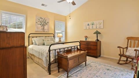 102 Regency 19