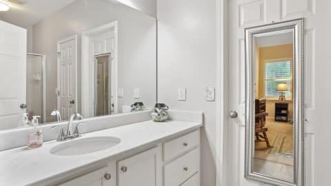 102 Regency 23