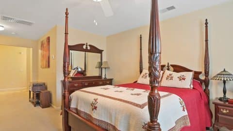 102 Regency 28