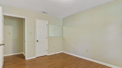 207 Debra - 30