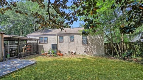 2337 E 40th - 19
