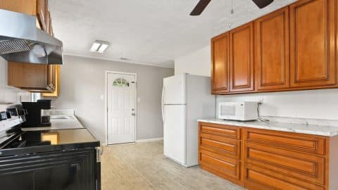 405 Phillips - 11