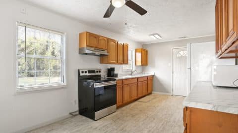 405 Phillips - 12