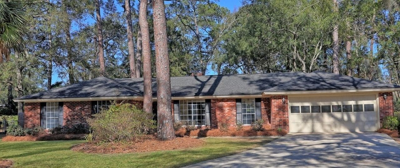 6 Leaning Oaks - Featured Image