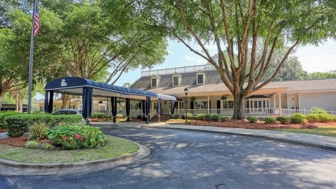 60 landings amenities