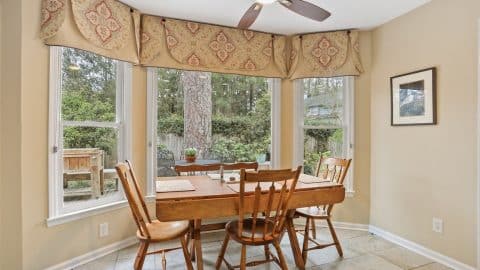 7417 Hemlock - 12